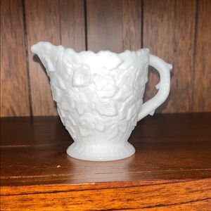 Vintage Westmoreland Glass Bramble Maple Leaf Creamer Excellent